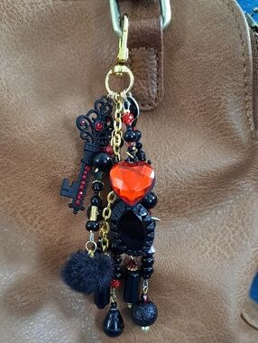 PURSE CHARM Trendy Cute Handmade Goth Beaded Black, Red, Gold, Charms, 5.5"